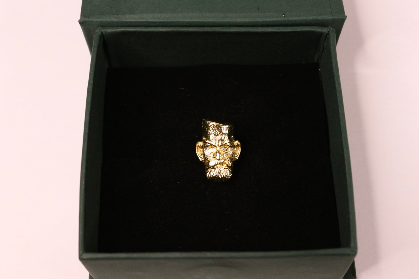 Cigar Face Brooch