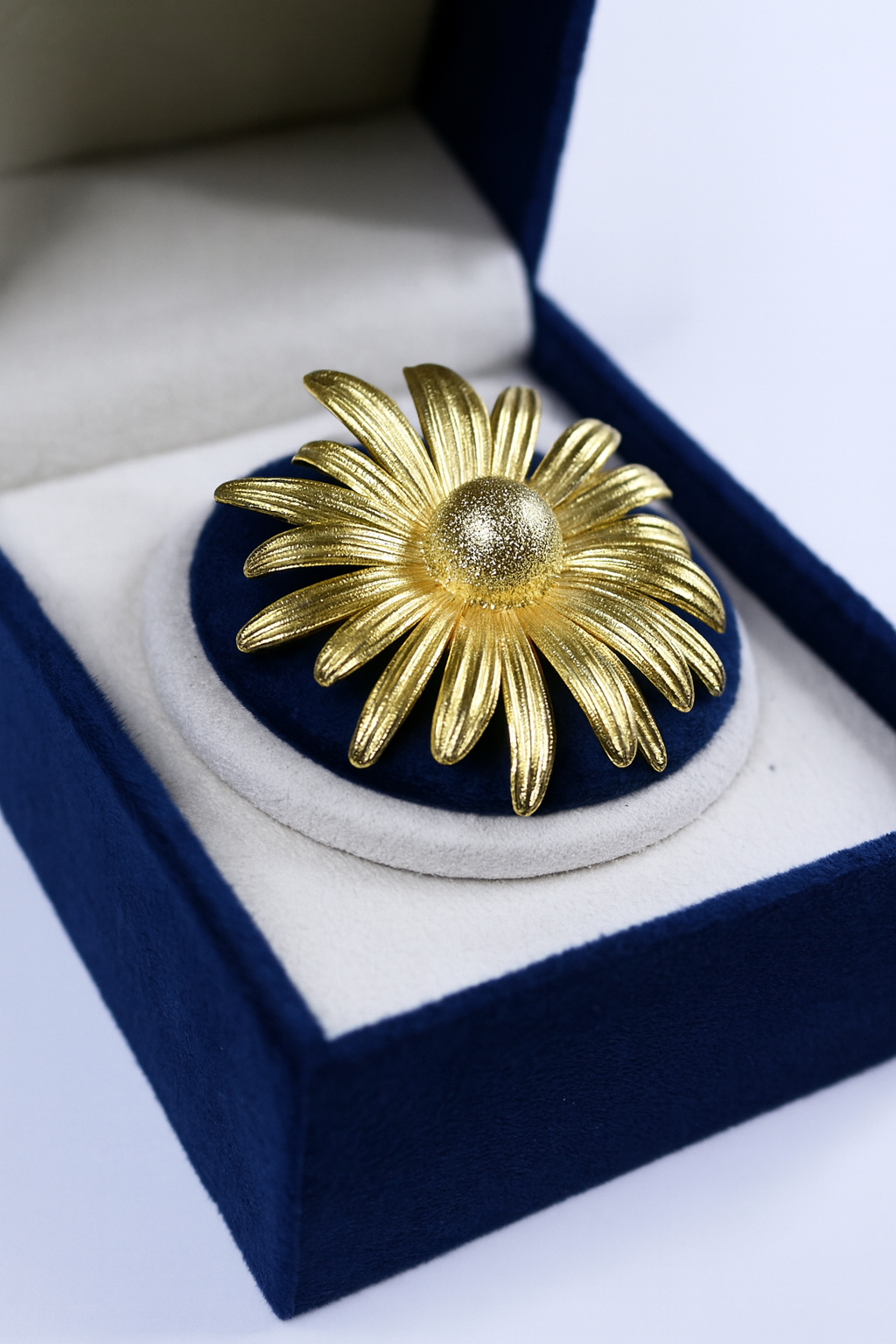 Sunflower Brooch