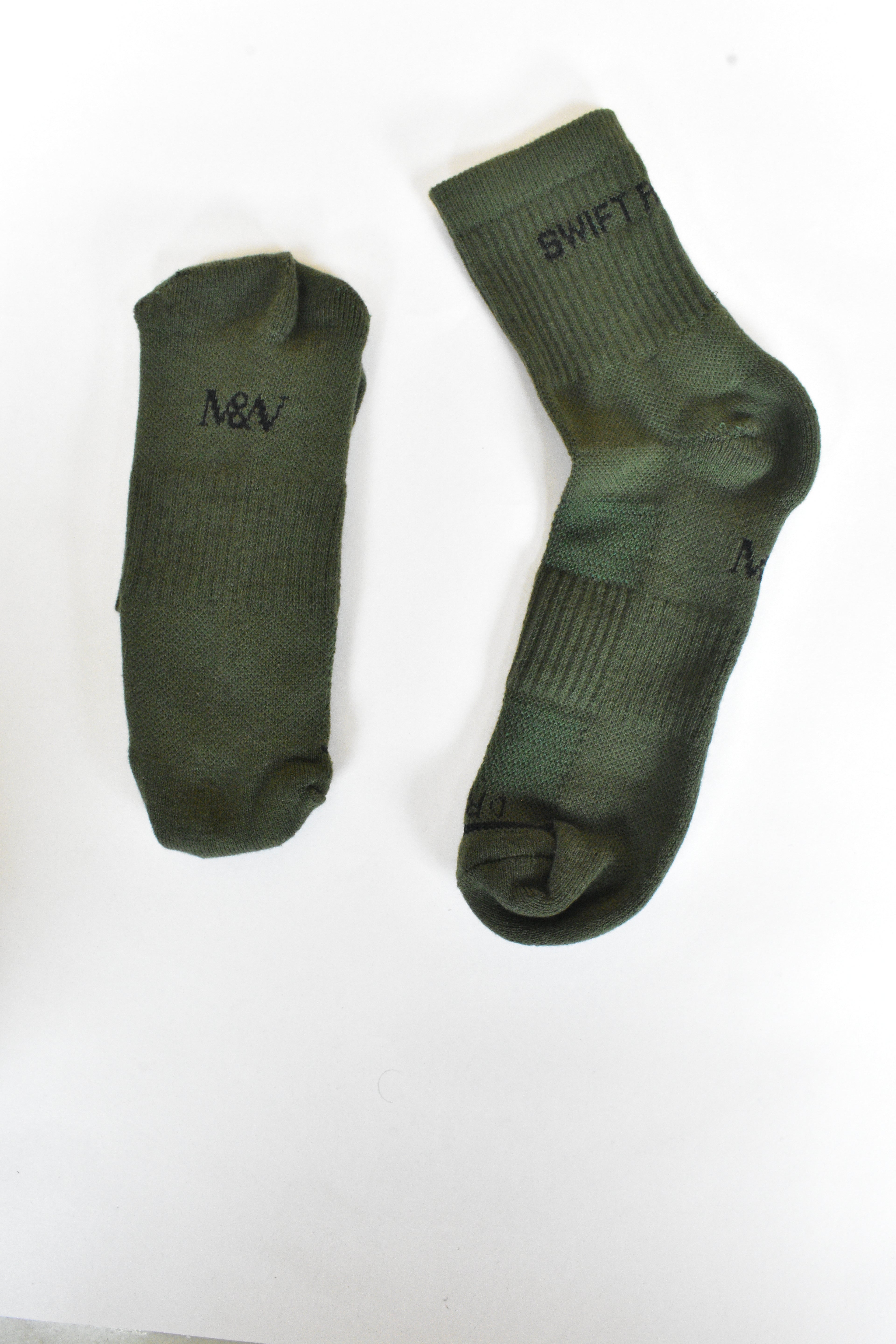 The Daily Grind™ – Field Work (Green)