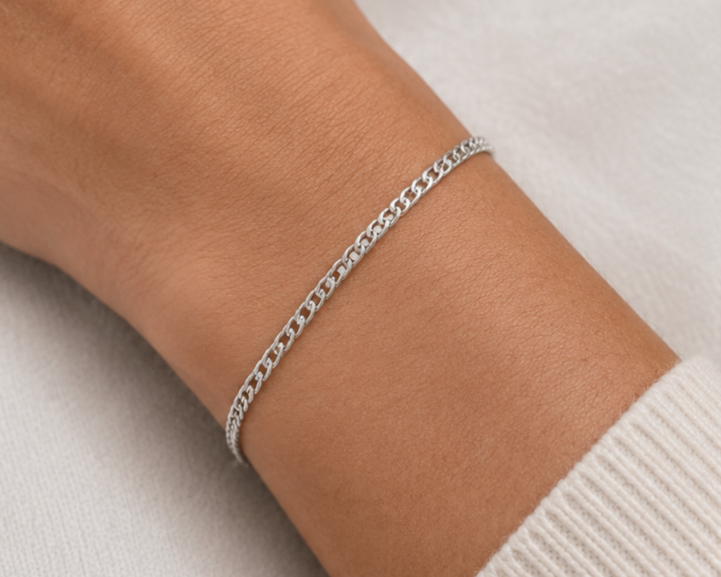 Timeless Curb Bracelet